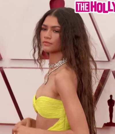 Cleavage at the Oscars