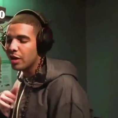 Drake je iz Sinja?!?!?!?;!(_)$!