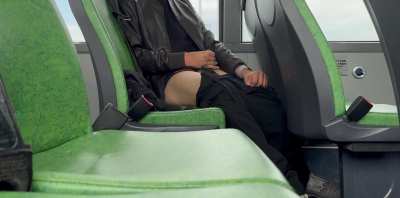 Jerking off on the Bus in broad daylight