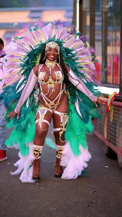 Country to country same awesomeness (@melaxgoddess)