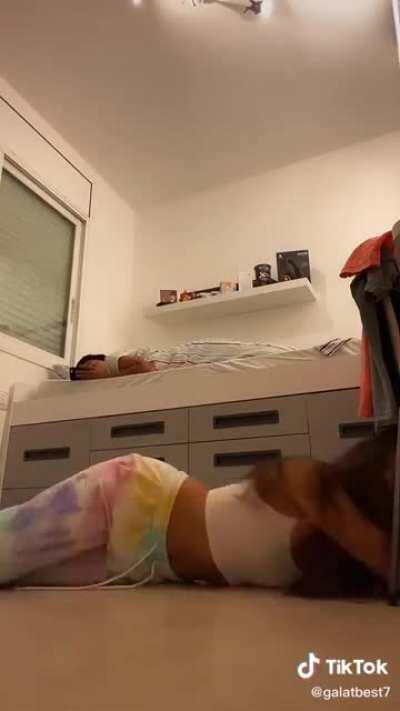 Caption said &ldquo;disturbing my brother again&rdquo;