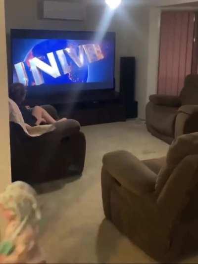 The Toddler knew 😂😂