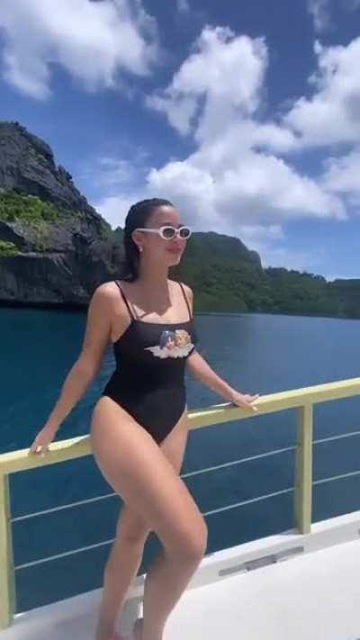 Yassi Pressman 💦