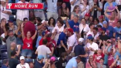 [Highlight] [Highlight] Trea Turner crushes a go ahead 3 run homer to give the Phillies the lead!!!