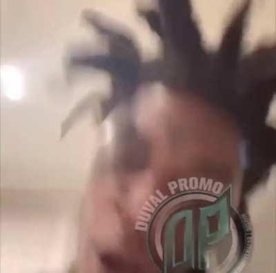 I heard was “I like to grab a hand full of my momma bakery”What about y’all twins