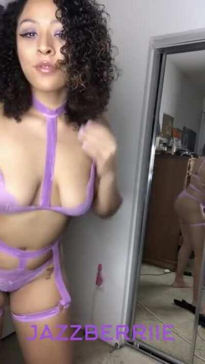 Who loves purple lingerie on me? 🥰🥰