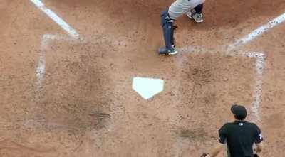 [Highlight] Oswaldo Cabrera makes a fantastic throw followed up with a fantastic relay by Peraza to get Josh Jung at home after review