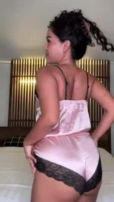 if you were my boyfriend I'd expect you to fill me up multiple times per day so I can be your happy little cum slut