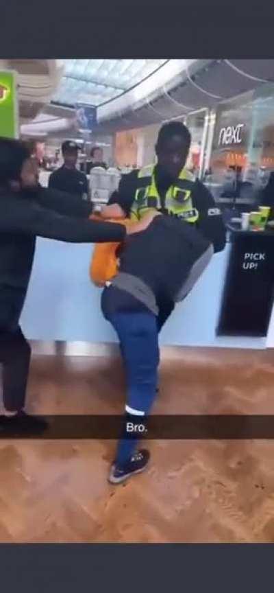 He took on at least 5 man on his own😭