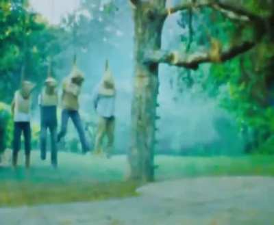 mano eh dificil eu ter medo de filme de terror, mas eu me cago com essa merda d filme
(Filme A entidade 2012)