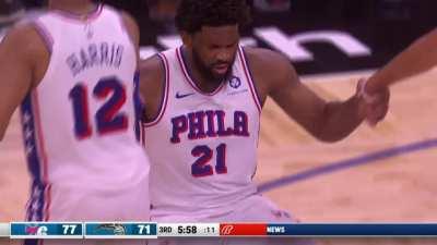[Highlight] Embiid draws a foul