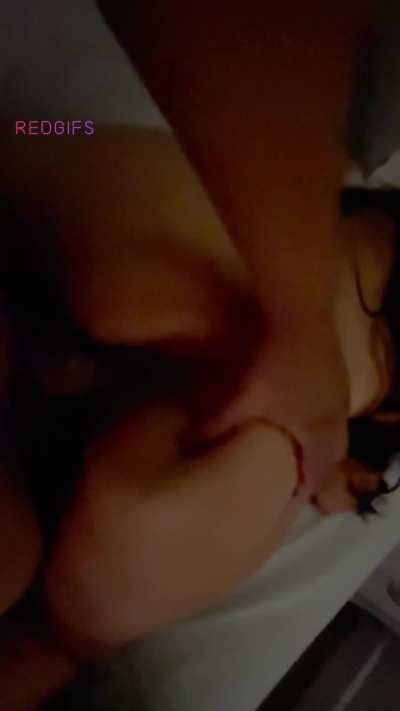 Come fuck me before we go to bed daddy😩🍑