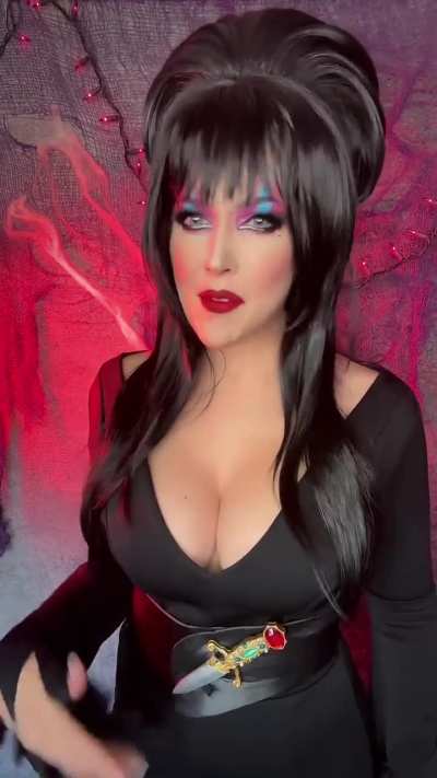 Elvira 🖤