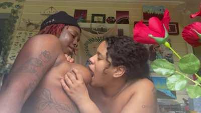 [r/breastsucking] She really like it 😛