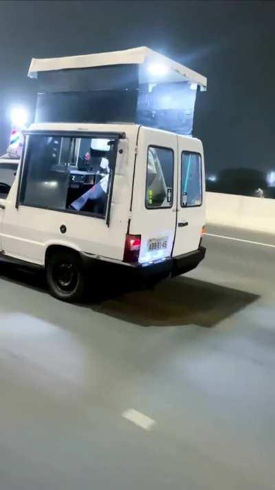 Detran implica com qualquer coisinha affs