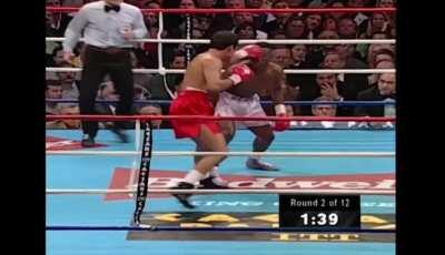 Pernell Whitaker clowns Oscar De La Hoya