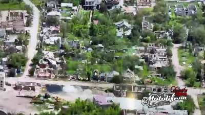 Destruction of a Russian T-72 tank by the 93rd Brigade in Bakhmut.