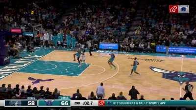 [Highlight] LaMelo Ball stops the 5 on 1 fastbreak and then throws it full court to Bridges for the layup to end the half