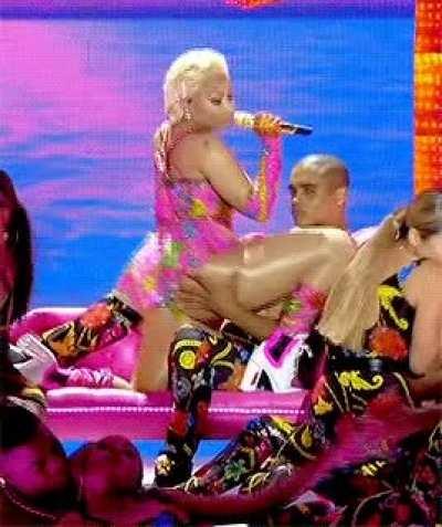 Come join my new discord server so we can all share sexy pics of sexy sluts like nicki (active ppl only)