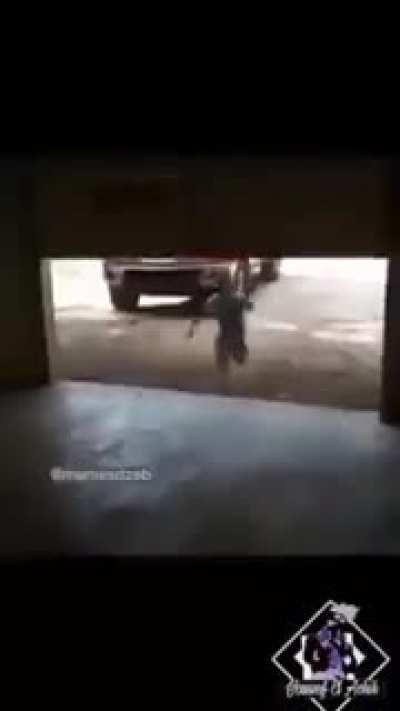 Ayuwoki entrando no tapa hahahahha