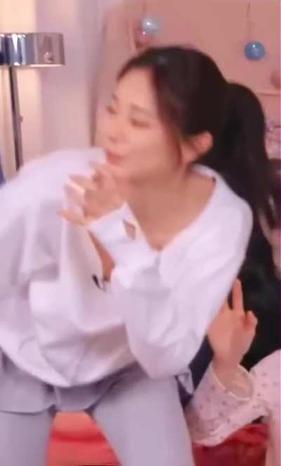 Tzuyu (TWICE)