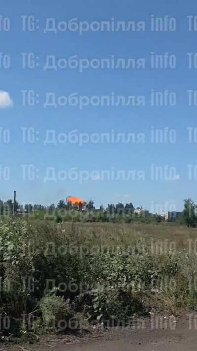 UA POV: Geran-2 drone attacks Ukrainian Armed Forces position in Zolotoy Kolodez north of Krasnoarmeysk.