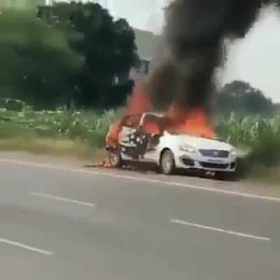 Accused in palghar case NCP leader Sanjay Shinde burnt live in car. Accident, Murder or Karma?