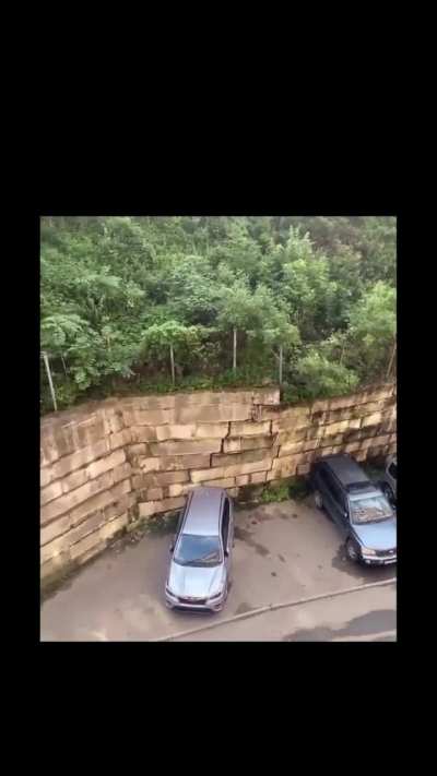 Importance of drainage seems to be a recurring theme in Russia