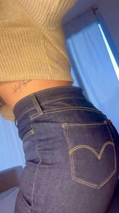 I bet you want to have this ass in your bed