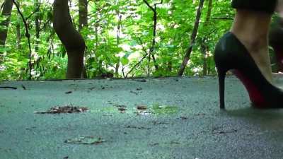 Sophie Snail Crush - Bug Crushed