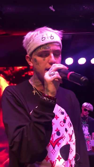 Unseen videos of Peep in extremely high quality