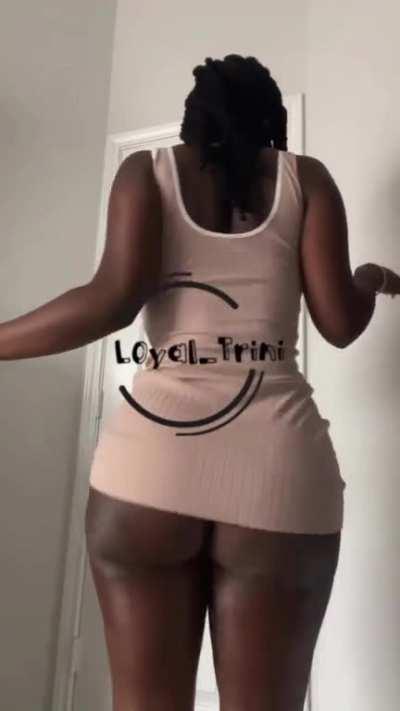 Trinity (@l0yal_trini)