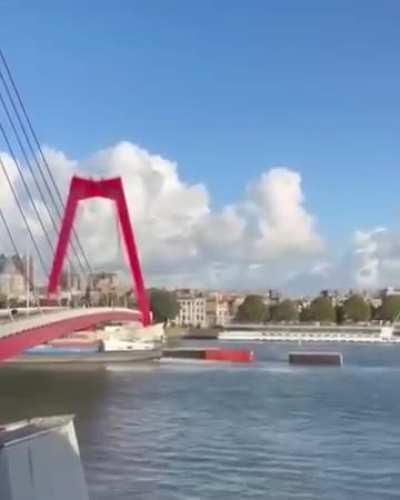 Misjudging the bridge clearance for a cargo container ship