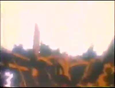 Cuando estrenaron Neon Genesis Evangelio en Chilevisión, le hicieron una intro explicativa