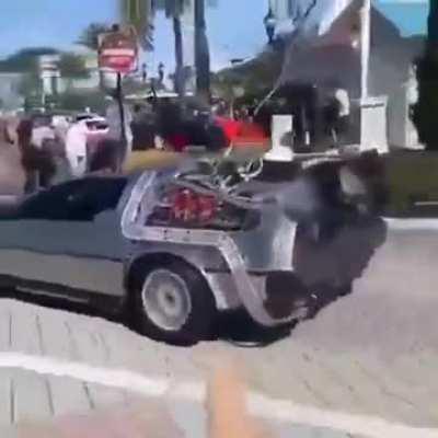 EU EUEEUEWWEEUEEUHHEEEUUWW