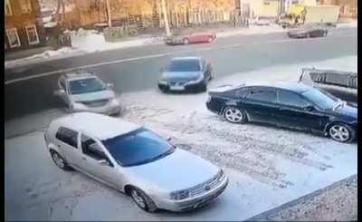 Прекрасное происшествие. Как считаете кого признают виновником?