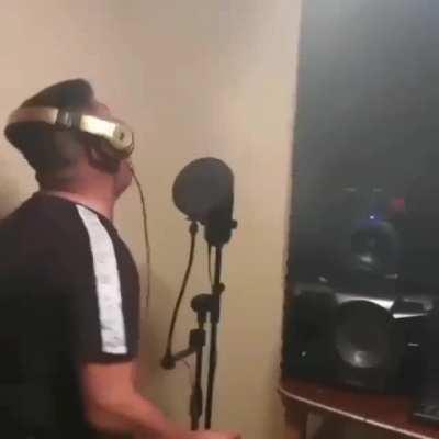 Orslok grabando temazos