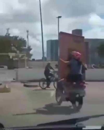 Когда экономишь на доставке.