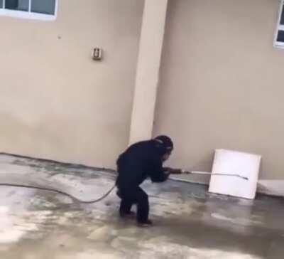 Power washing professional