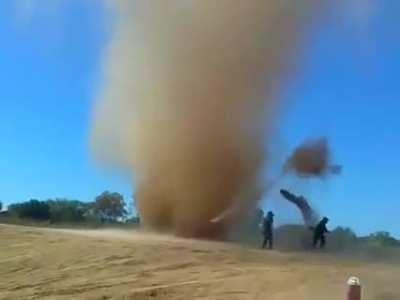 HMB while we throw shovels of sand into this Dust Devil.