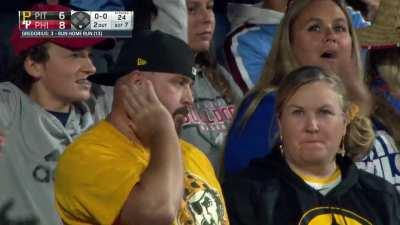 [Highlight] Didi Gregorius gives the Phillies the lead with a 3 run bomb