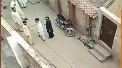 Man fired at the girl who was filming fight