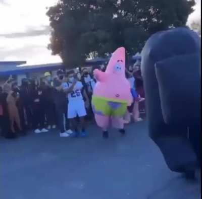 Hagan sus apuestas licenciados, pongo todo en el sus