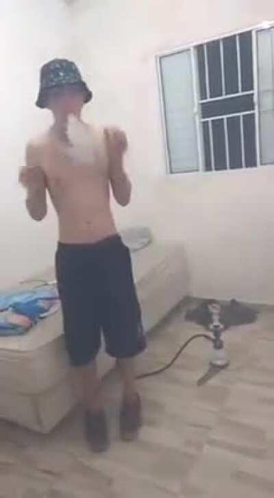 Narguilé deixa as pessoas violentas 😲