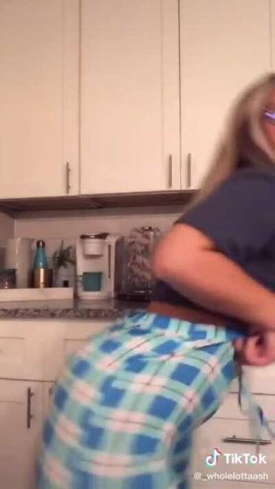 I love tiktok/ @_wholelottaash