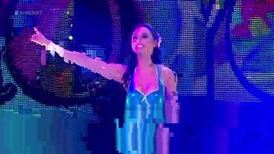 Carmella applies a long sleeperhold on Peyton Royce making her look like a fish 🐠 out of water. Peyton eventually taps out proving the focused attack to her neck was too much!