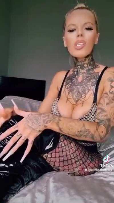 Tiktok xxinkedbarbiexx