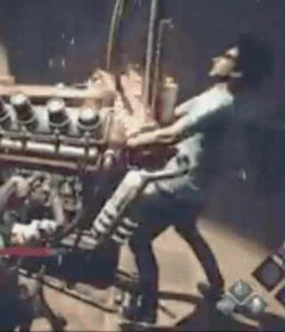 Cuando le metes la pija al enchufe