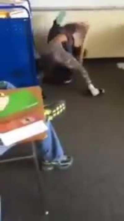 Classroom bully gets what he deserves.