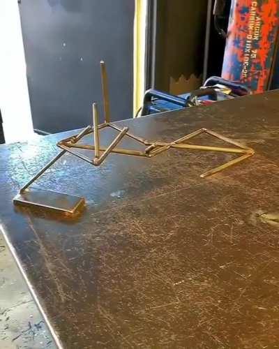 Иллюзия My brain hurts.